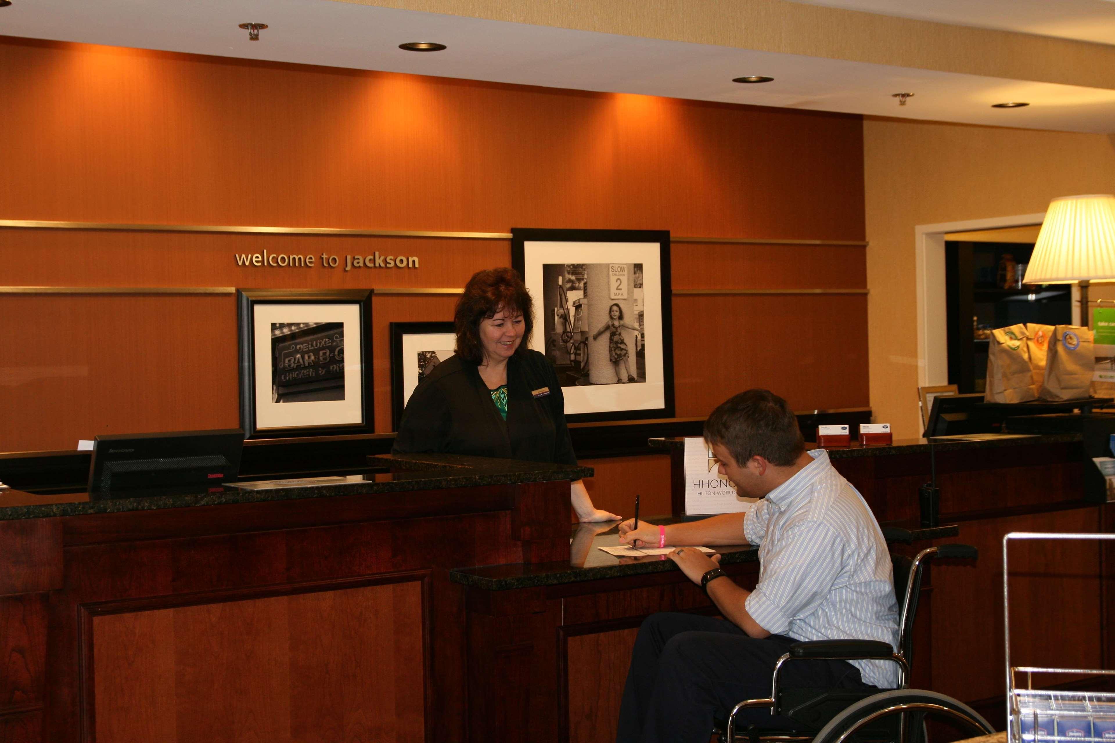 Hampton Inn Jackson-College Avenue Interior foto